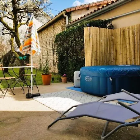 Holiday home Maison Chinsa *