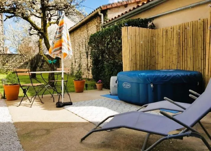 Holiday home Maison Chinsa *